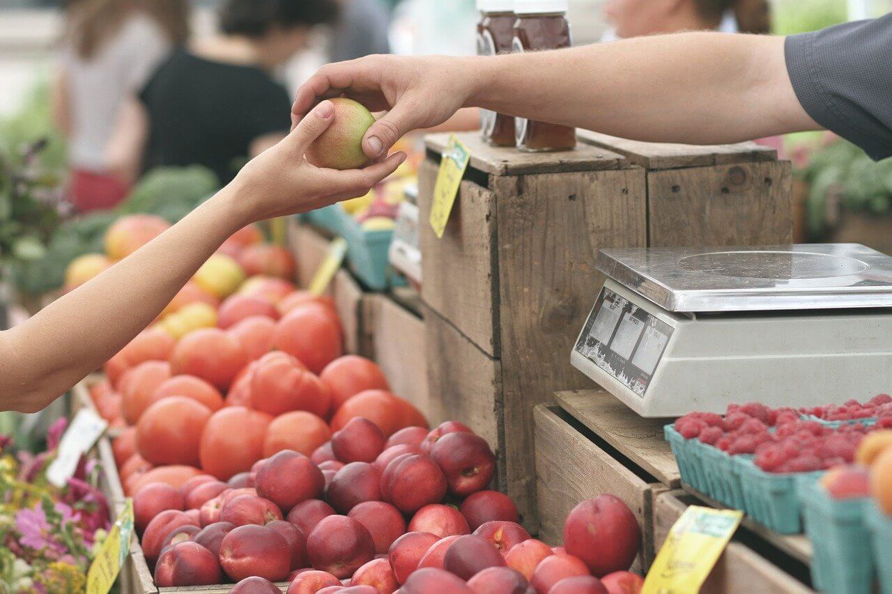 how much can you make at a farmers market